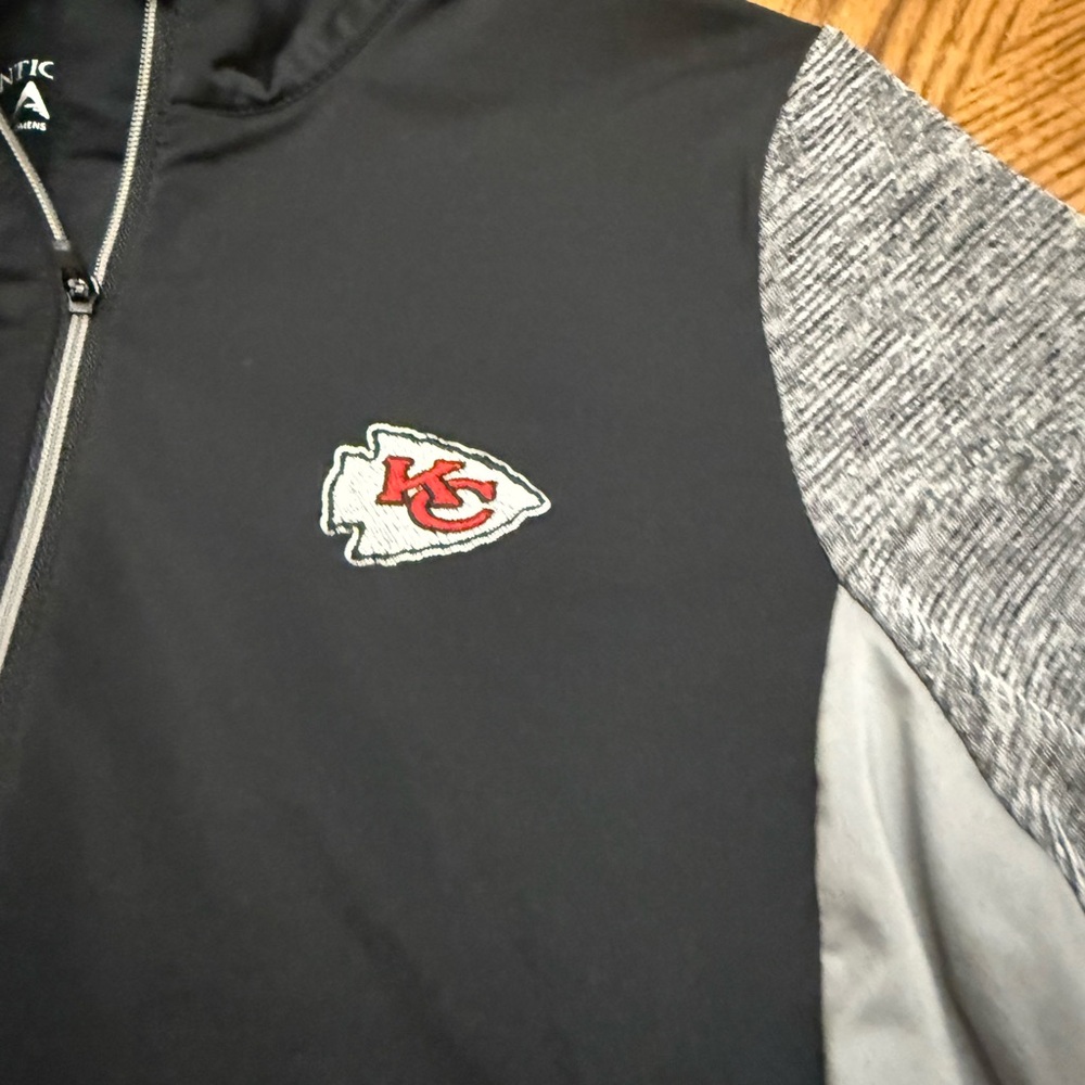 Antigua Kansas City Chiefs Black and Gray Women's Pullover - Picture 3 of 7